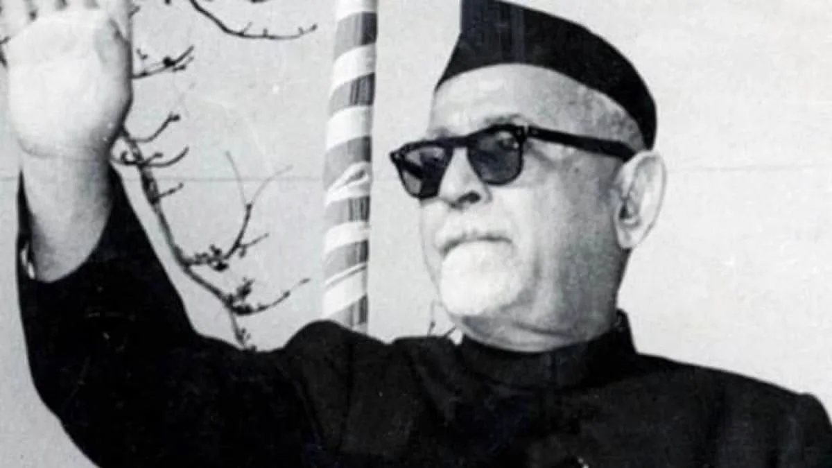 DR. ZAKIR HUSSIAN
